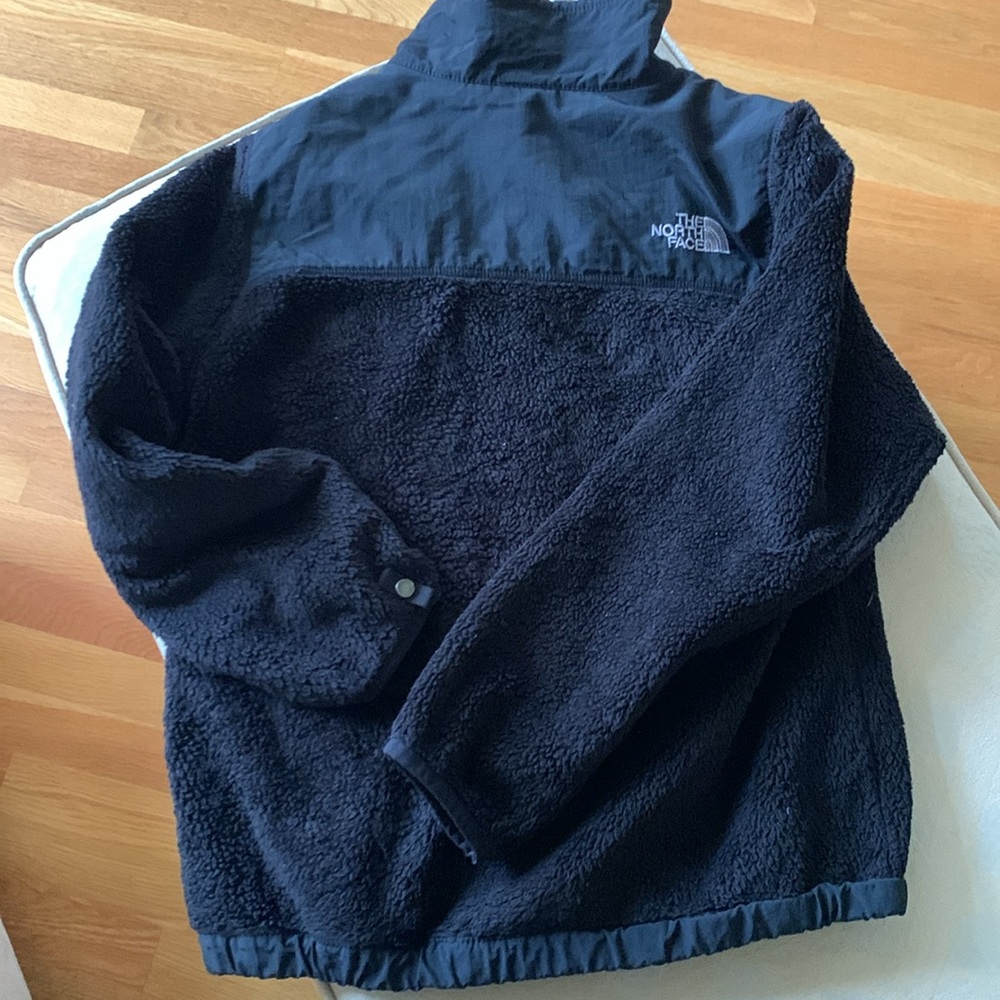 North Face fleece jacket, black, girls 14-16. - Picture 7 of 7